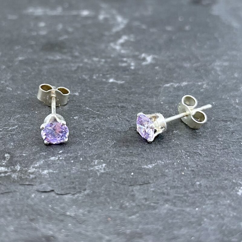 Clous d'oreilles